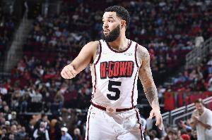 美记：火箭下季想冲冠 可考虑范乔丹加选秀权在12月后换高手过来