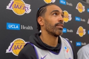 文森特谈及魔鬼体能训练：雷迪克的严苛让我们叫苦不迭，而这恰恰是件好事。