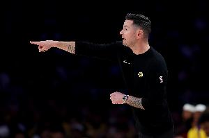 湖人队体能训练强度惊人：34秒完成6次全场折返跑，紧接着第二组60秒完成10个，最后再追加6个。