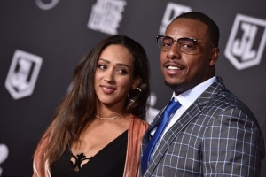 皮尔斯认为，性不仅是生理层面的满足，更是一种情感上的抒发与释放。