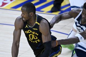 库明加续约后已坚定决心随队争冠，赛后跳舞展现其内心的平静与满足。