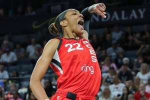 总决赛绝杀！NIKE官方盛赞阿贾：她活成了自己想要的模样，詹姆斯：事实如此。