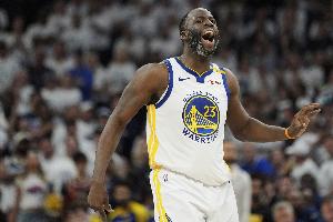 希尔德：追梦格林堪称篮球史上顶级防守者，实为球队攻防运转的核心枢纽！