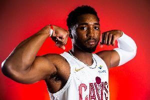 名嘴指出，米切尔必须尽快率骑士闯入总决赛，否则未来恐难再有此机会。