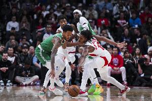 安芬尼-西蒙斯：我和普里查德在比赛中不断相互适应且保持交流