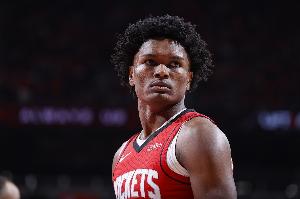 纳什：阿门是未来十年唯一可能从文班亚马手中抢走DPOY的球员