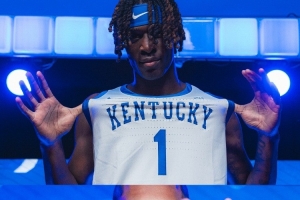 肯塔基男篮新赛季薪资预算充裕，球员总薪酬预计达2200万美元。