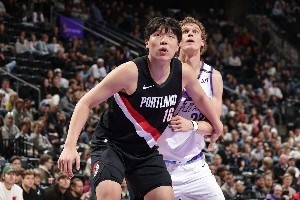 25届新秀季前赛巡礼：三巨头光芒四射，小杨起伏不定，次轮秀亦有不俗表现