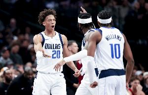 一个赛季50场！某教练：双向球员的出场次数如今比伤病报告更受关注。