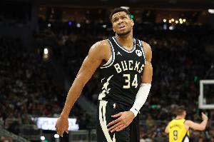 雄鹿连续11年未与任何自家新秀完成续约，上次续约对象仍是字母哥。