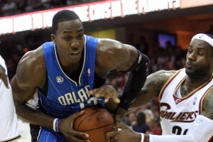 霍华德：魔术生涯是我肌肉量巅峰，但关节不堪重负后便迅速减重。