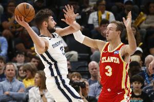 灰熊队新增三名伤兵，成为联盟首支有资格申请伤病特例的球队。