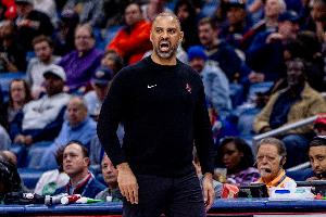 乌度卡：我们持球过久，应主动吸引包夹以创造更多空位机会。