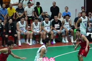 穿得越粉打球越狠，刘韦江踩着小粉鞋狂砍分数！